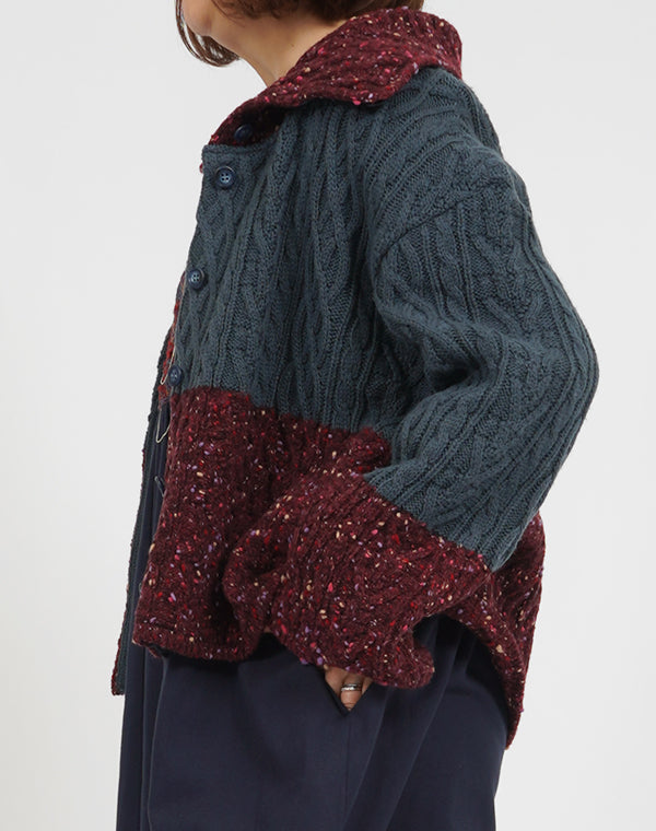 
                  
                    Load image into Gallery viewer, モザイク柄ハイネックカーディガン / BEA07423WA
                  
                