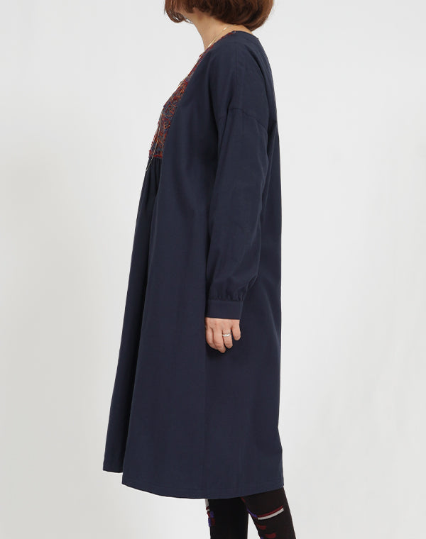 
                  
                    Load image into Gallery viewer, レース付きフレアワンピース / BEA07471WA
                  
                