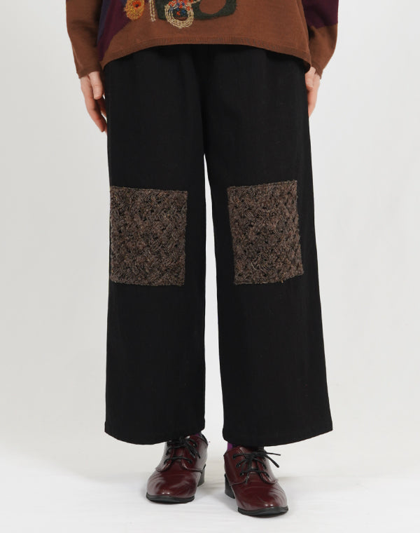 
                  
                    Load image into Gallery viewer, ニット使いデニムパンツ / BEA07473WA
                  
                