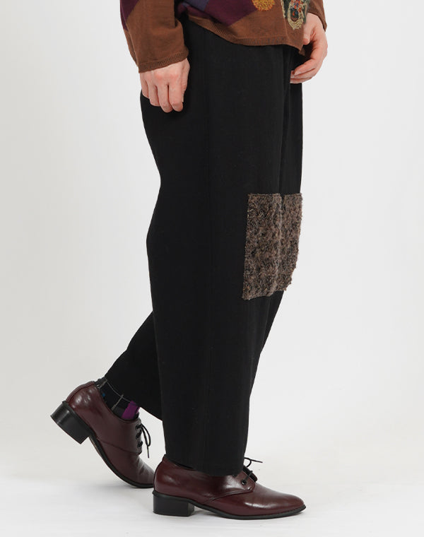 
                  
                    Load image into Gallery viewer, ニット使いデニムパンツ / BEA07473WA
                  
                