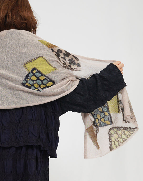 
                  
                    Load image into Gallery viewer, パッチワーク柄ショール / BEA07416WA
                  
                