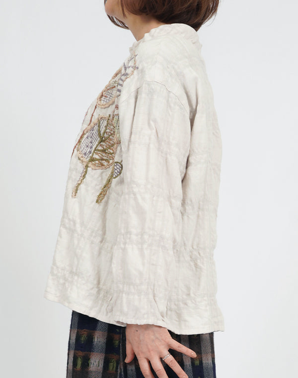 
                  
                    Load image into Gallery viewer, フォレスト柄刺繡入りブラウス / BEA07464WA
                  
                