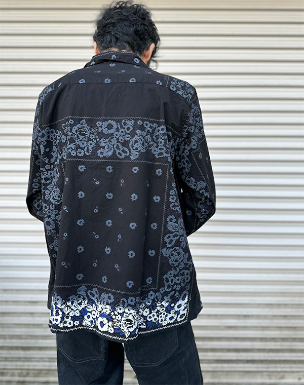 
                  
                    Load image into Gallery viewer, Overdyed Bandana Print Shirt / 311846252001
                  
                