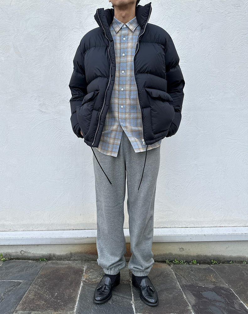 
                  
                    Load image into Gallery viewer, MEN SUPER LIGHT NYLON RIPSTOP DOWN BLOUSON / 313192252007
                  
                