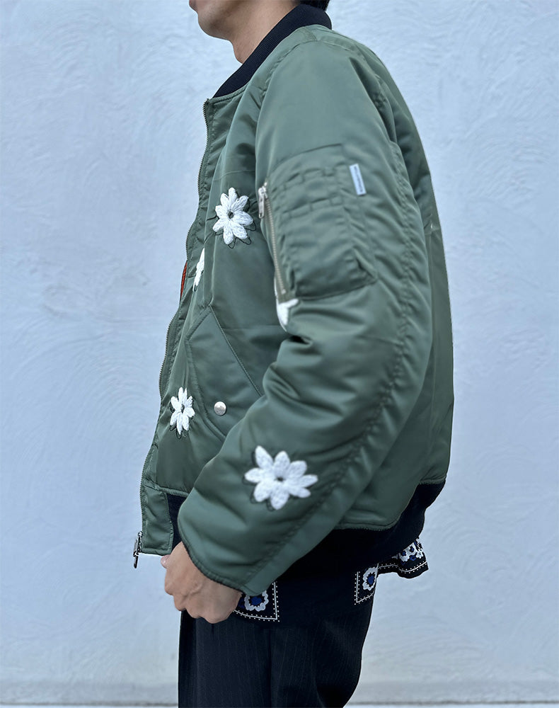 
                  
                    Load image into Gallery viewer, Flower Embroidery Flight Jacket - Olive × White / 313846252002
                  
                