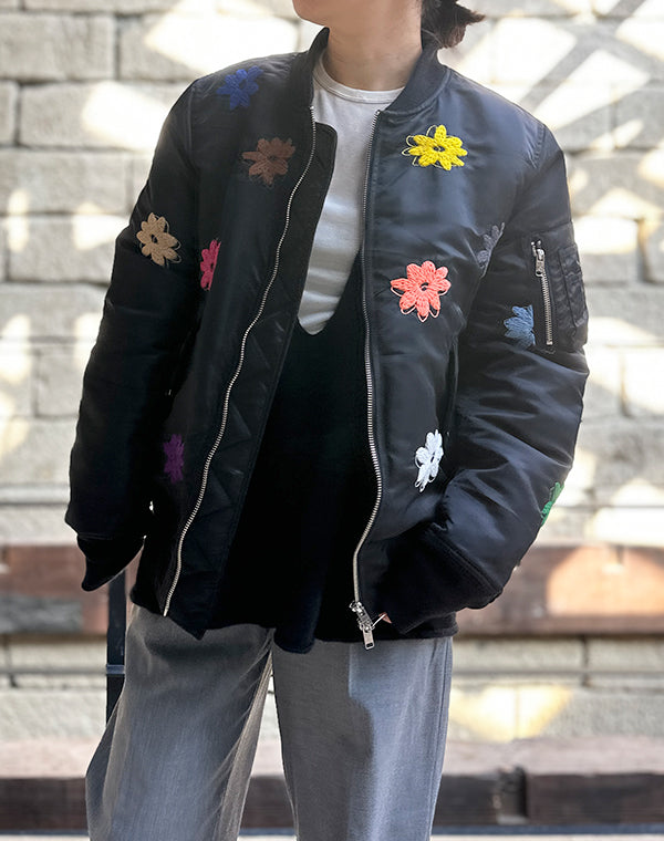 
                  
                    Load image into Gallery viewer, Flower Embroidery Flight Jacket - Black × Mix / 313846252001
                  
                