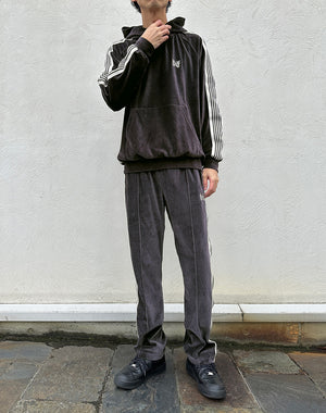 
                  
                    Load image into Gallery viewer, Narrow Track Pant - C/PE Velour / 315332251007
                  
                