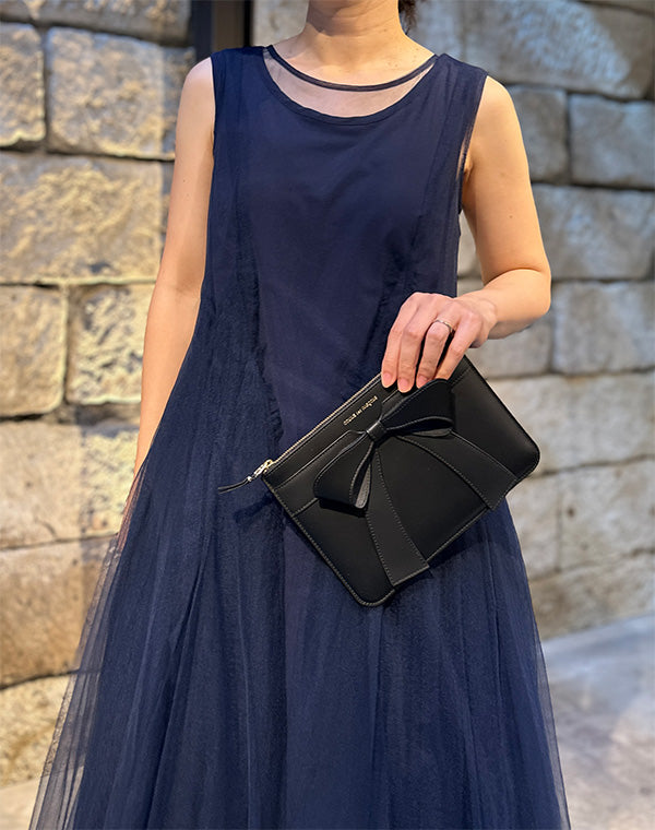 
                  
                    Load image into Gallery viewer, BIG BOW ZIPポーチ大 / 360135242004
                  
                