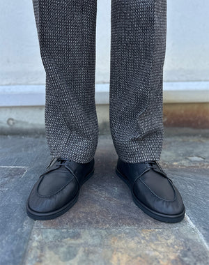 靴 Auralee Soft Leather lace up Shoes 25AW Leather lace-up shoes in black - Auralee | Mytheresa