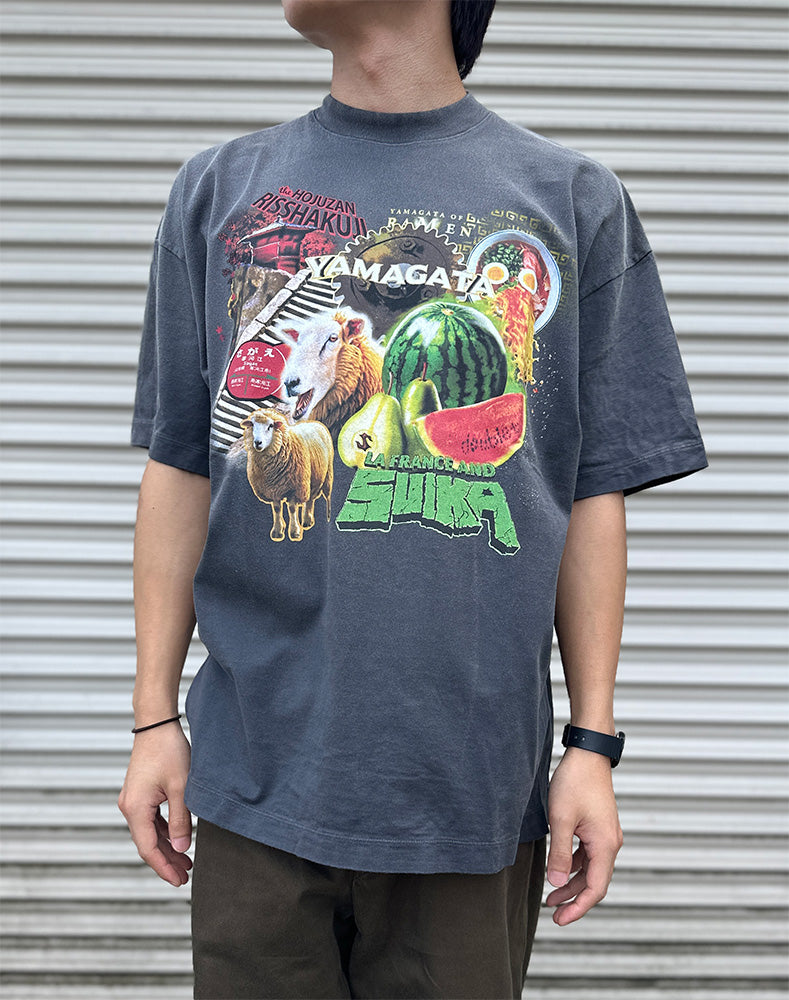 
                  
                    Load image into Gallery viewer, 《GEA別注》10TH ANNIVERSARY T-SHIRT / 304175252003
                  
                