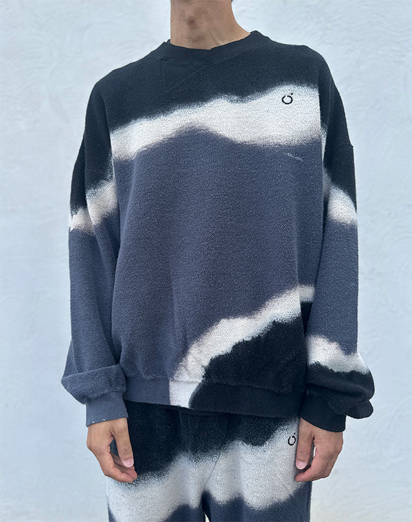 
                  
                    Load image into Gallery viewer, Hand Dye Twist Sweat / 305846252001
                  
                