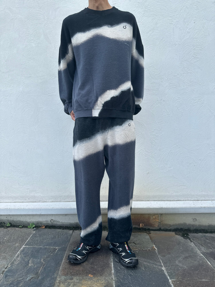 
                  
                    Load image into Gallery viewer, Hand Dye Twist Sweat / 305846252001
                  
                