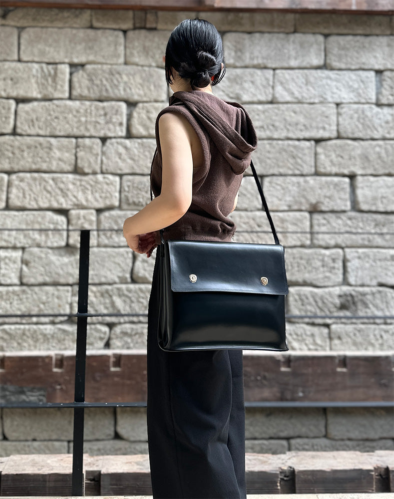 
                  
                    Load image into Gallery viewer, M EXTRA / 335198252006
                  
                