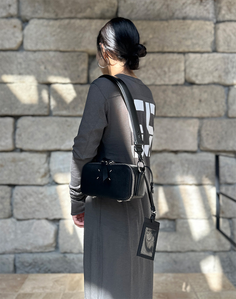 
                  
                    Load image into Gallery viewer, CAMERA BAG / 360239252006
                  
                