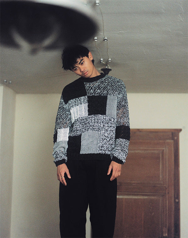 
                  
                    Load image into Gallery viewer, Patchwork Crewneck Sweater / BEH25003UA
                  
                