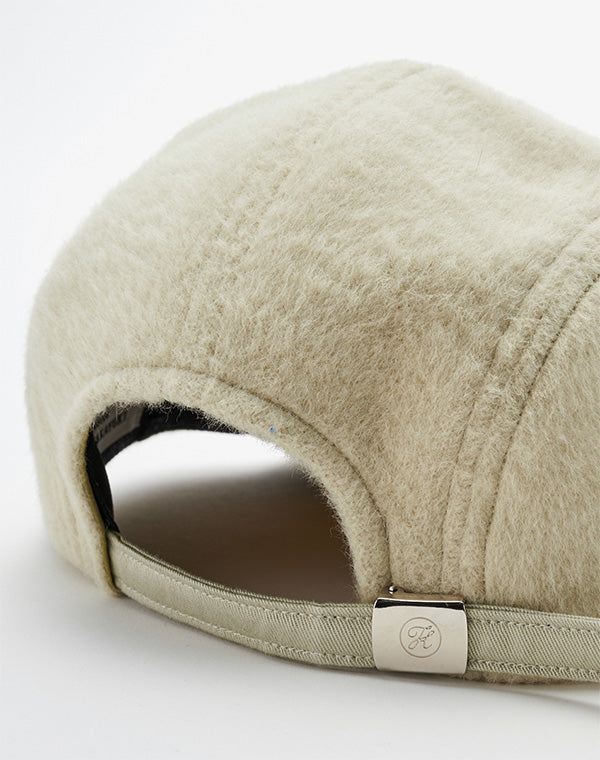 
                  
                    Load image into Gallery viewer, ANGORA SHAGGY JET CAP / 327161252001
                  
                