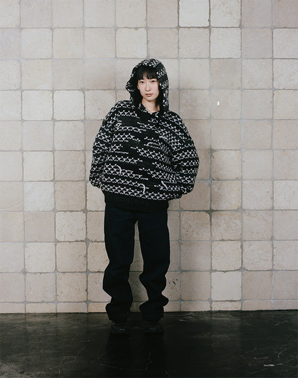 
                  
                    Load image into Gallery viewer, Roving Thread Hoodie / BEA25402UA
                  
                