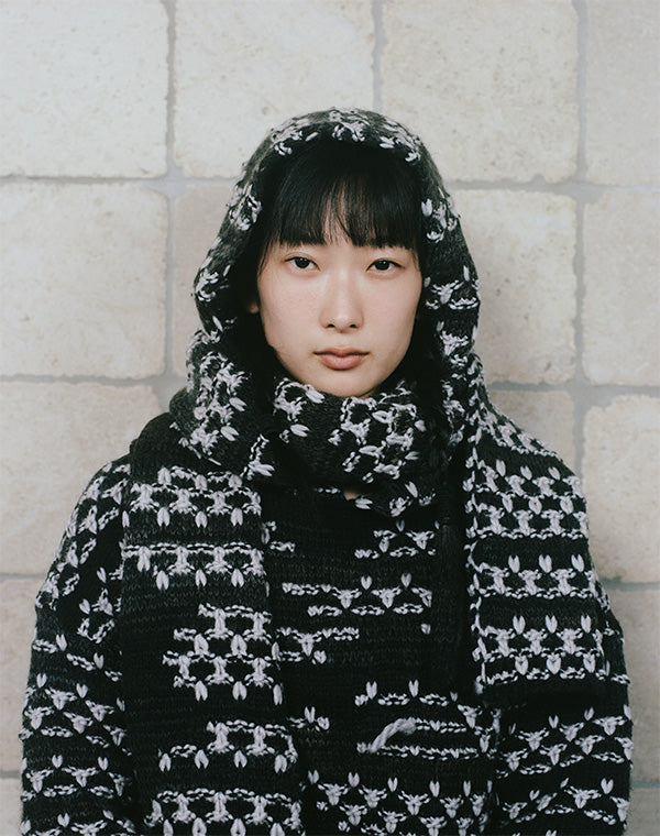 
                  
                    Load image into Gallery viewer, Roving Thread Scarf / BEA25403UA
                  
                