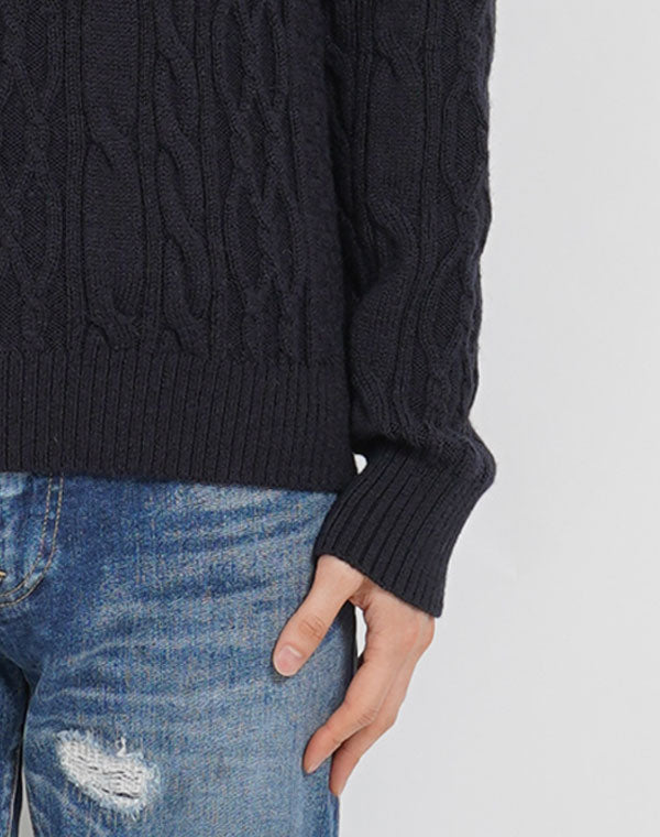 
                  
                    Load image into Gallery viewer, SHION ミドルゲージ ケーブルセーター / JJA19502UB
                  
                