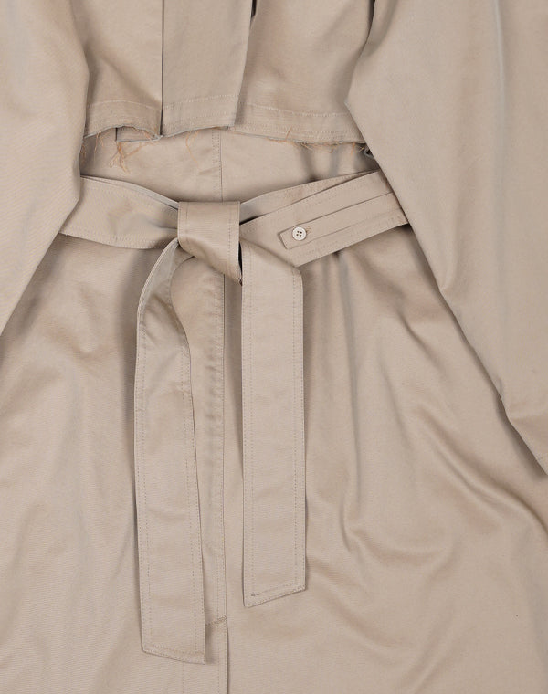 
                  
                    Load image into Gallery viewer, 0123010003 / Damaged Large Trench Coat / 314333231001
                  
                