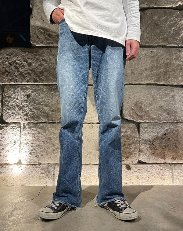 
                  
                    Load image into Gallery viewer, 002 FLARE DENIM
                  
                