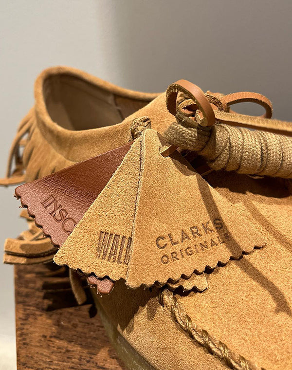 
                  
                    Load image into Gallery viewer, 【SALE】INSCRIRE×CLARKS WALLABEE レザーシューズ / 364342231002
                  
                