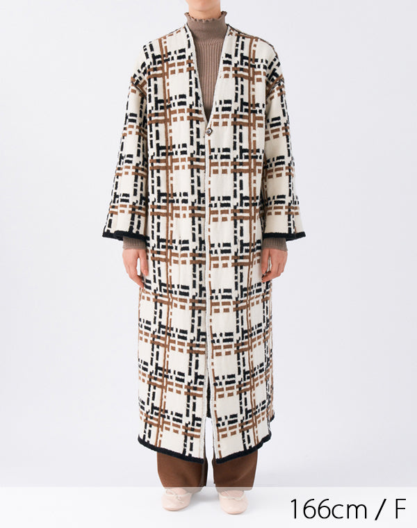 
                  
                    Load image into Gallery viewer, 【SALE】kone - ジャガードリバーシブルガウンコート / BAA13405WA
                  
                