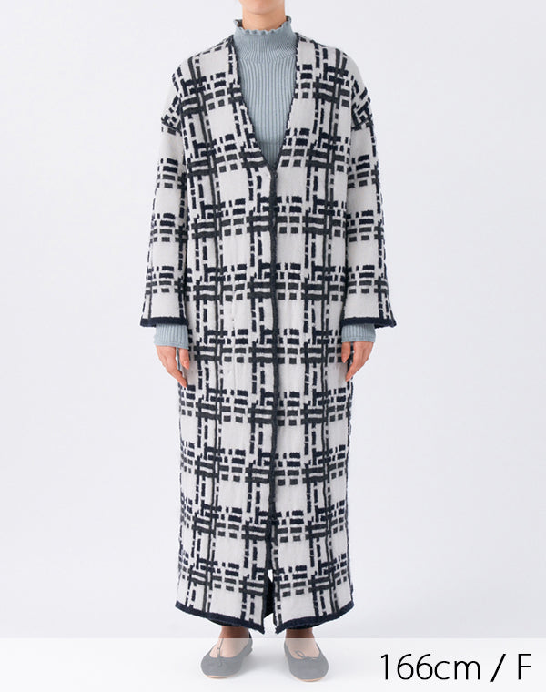 
                  
                    Load image into Gallery viewer, 【SALE】kone - ジャガードリバーシブルガウンコート / BAA13405WA
                  
                